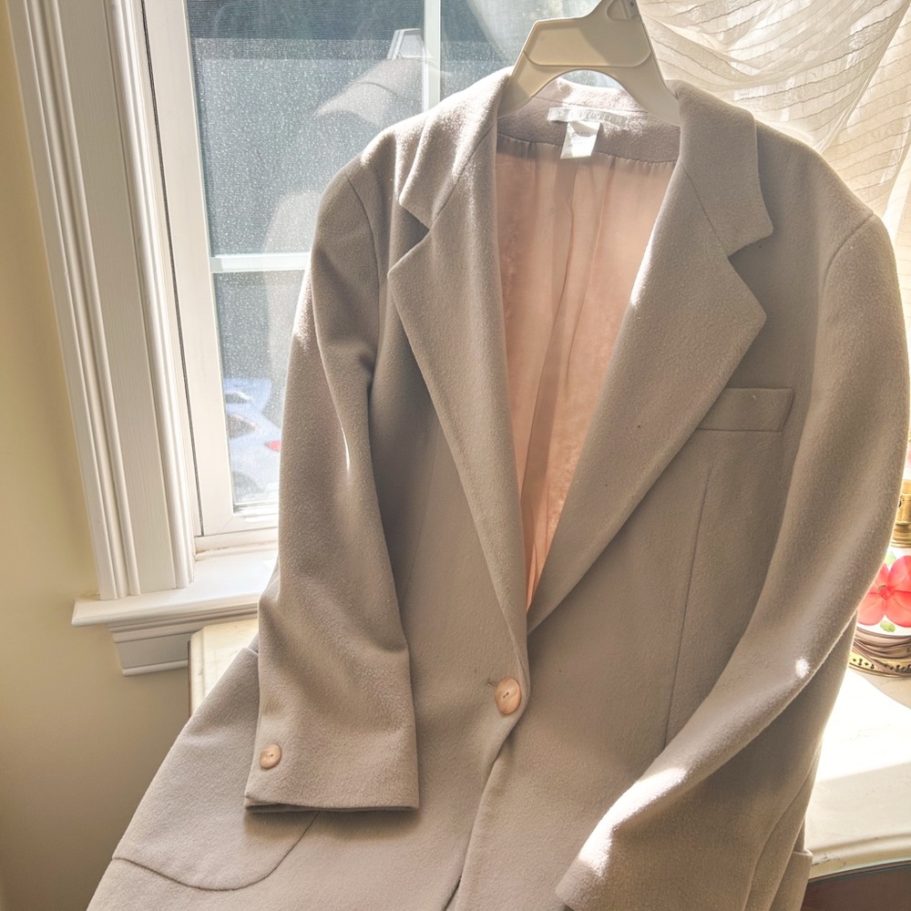 Elegant Women's Beige Coat